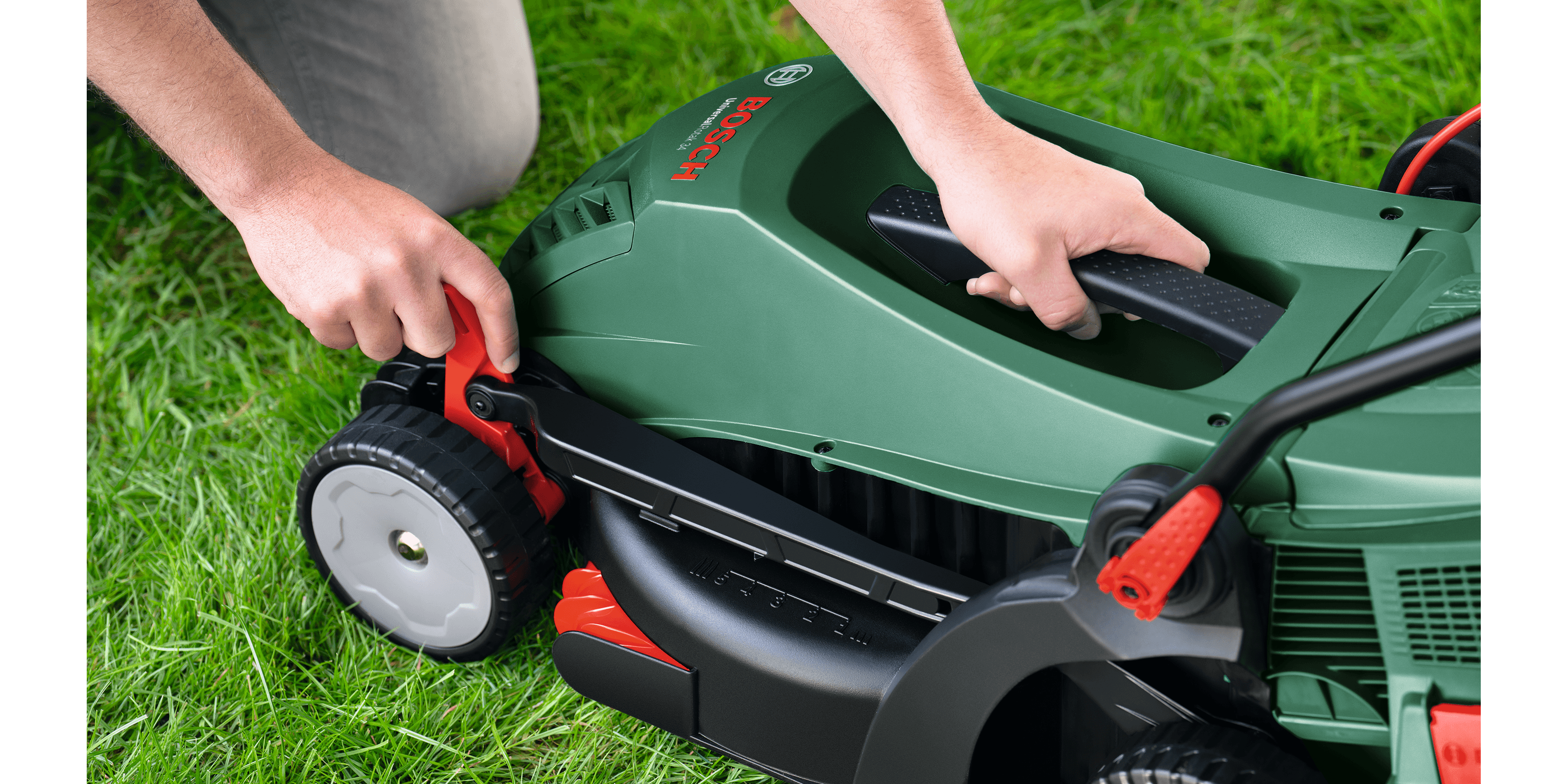 Bosch UniversalRotak 34-410 Lawnmower